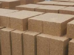 什么是碱性耐火材料？