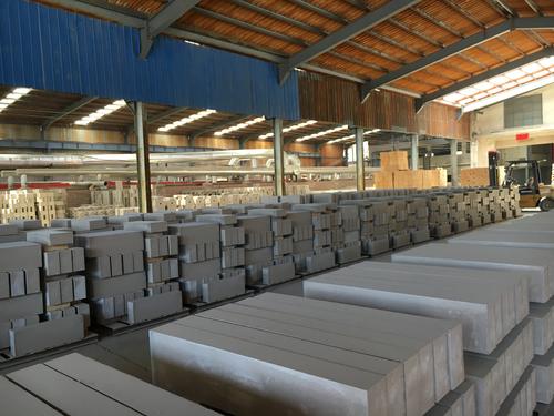 回转窑的工作条件及所用耐火材料性能要求